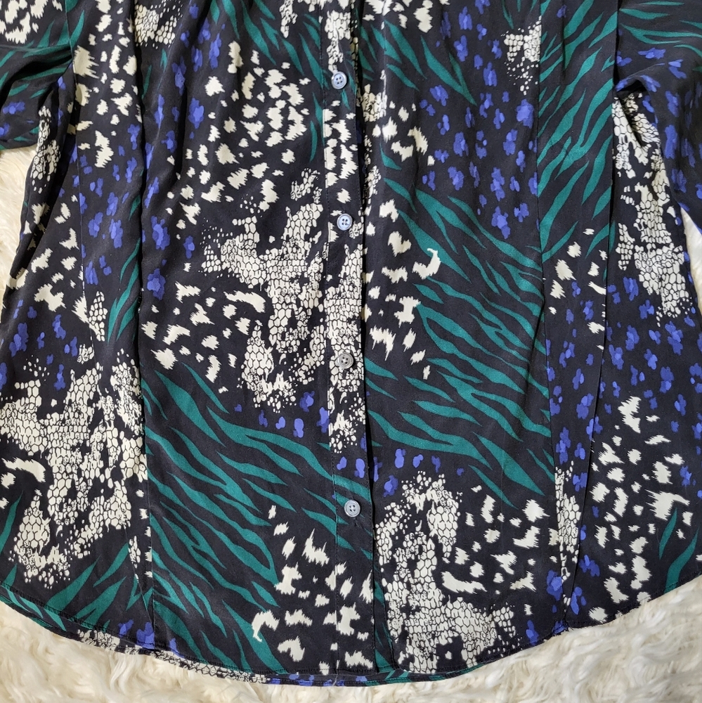 Veronica Beard Stretch Silk Blouse Buckley Black, Green and Blue Animal Print 8 - Picture 4 of 16